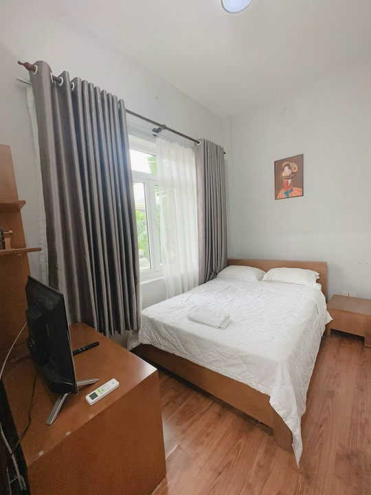 Bright & Comfortable One-Bedroom Living