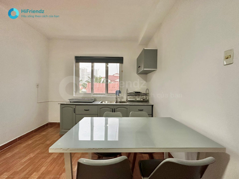 One-Bedroom with Simple Modern Comfort