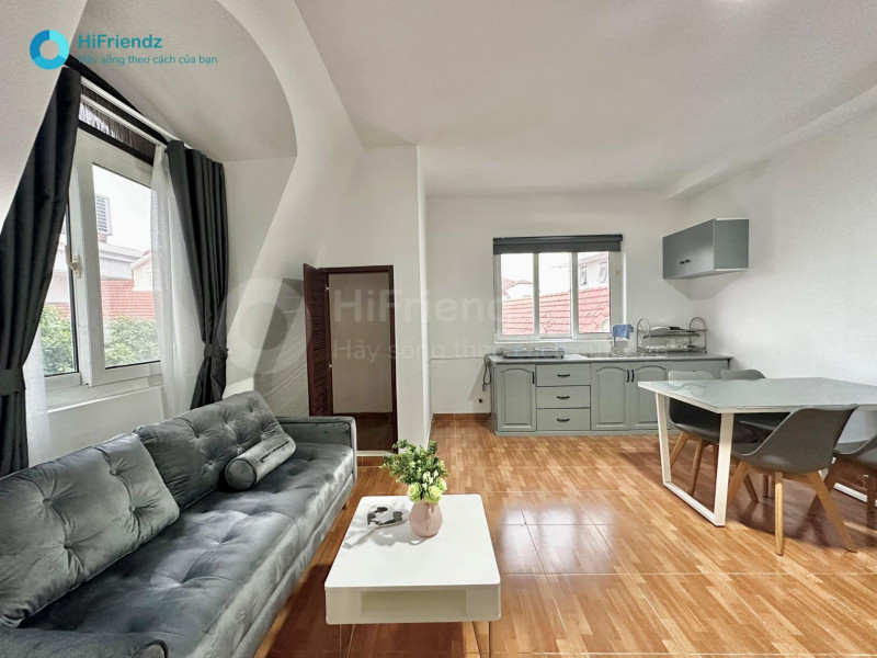 One-Bedroom with Simple Modern Comfort