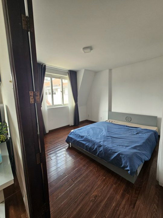 One-Bedroom with Simple Modern Comfort