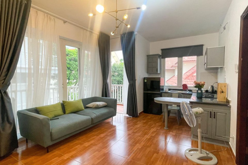 A Balanced One-Bedroom Living Space