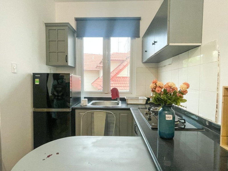 A Balanced One-Bedroom Living Space