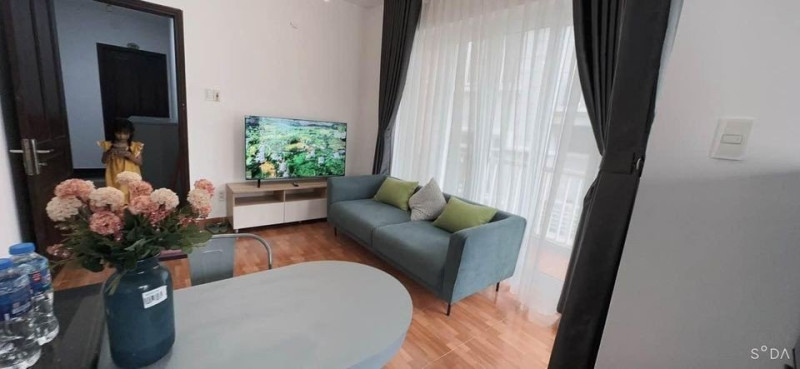 A Balanced One-Bedroom Living Space