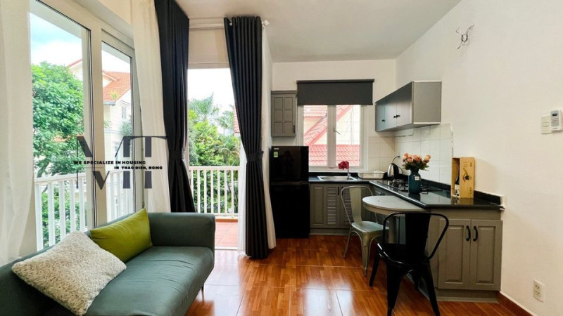 A Balanced One-Bedroom Living Space