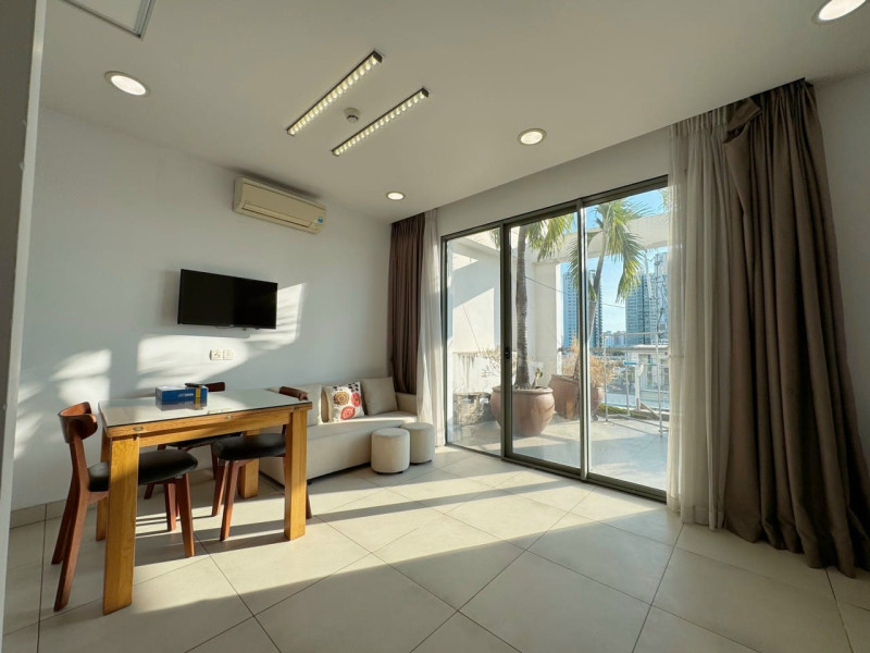 Penhouse -A Cute One-Bedroom with Relaxed Energy