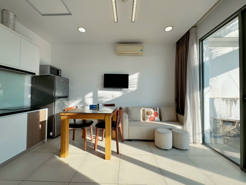 Penhouse -A Cute One-Bedroom with Relaxed Energy