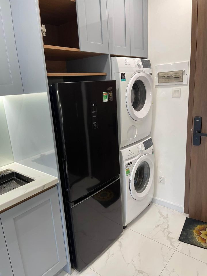 A Sophisticated One-Bedroom Apartment