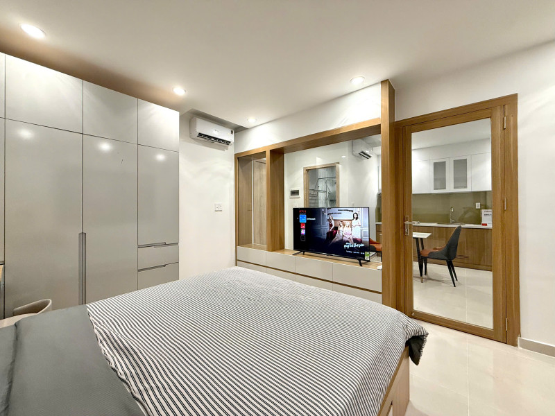 A Soft and Welcoming One-Bedroom with Yard