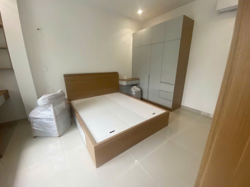 A Soft and Welcoming One-Bedroom with Yard