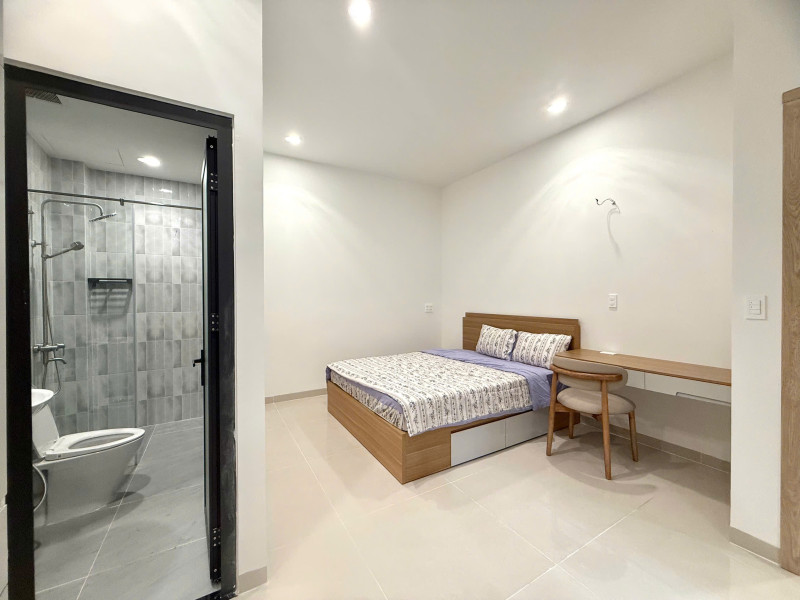 A Calm and Lovely One-Bedroom Got Yard