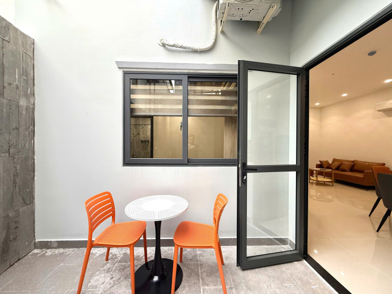 A Calm and Lovely One-Bedroom Got Yard