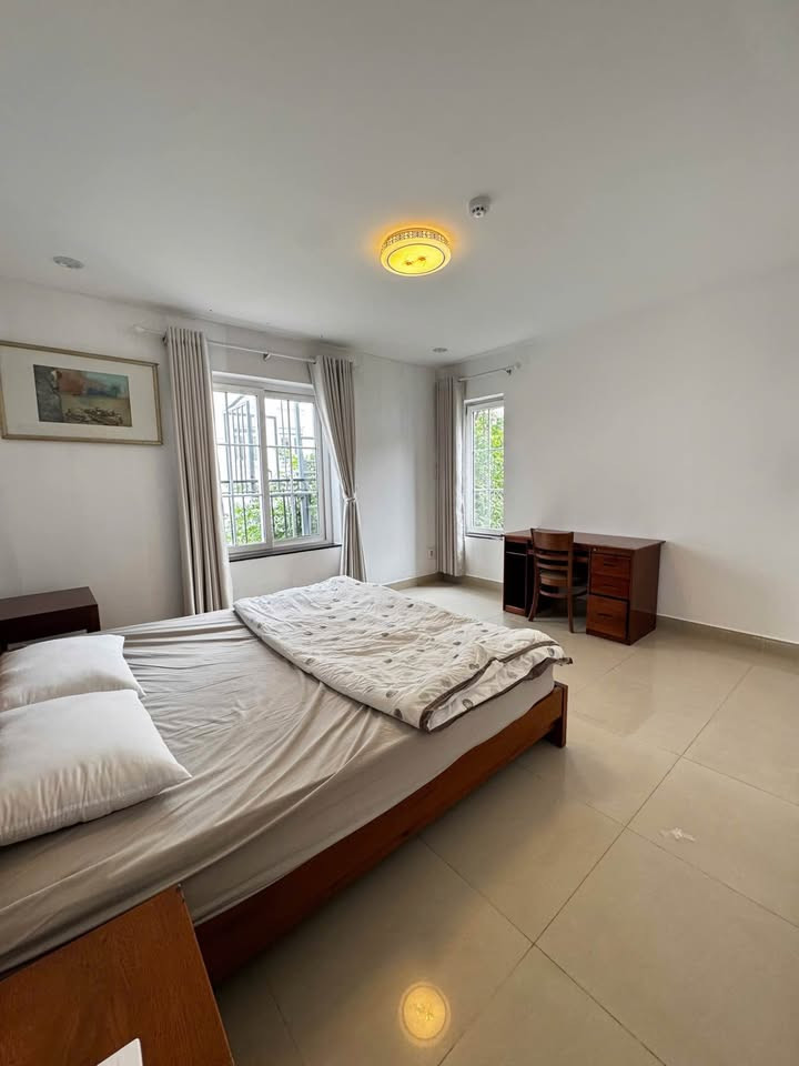 One-Bedroom with Easy Access Living-TD