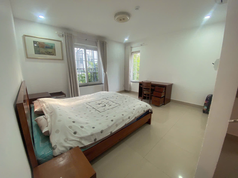 One-Bedroom with Easy Access Living-TD