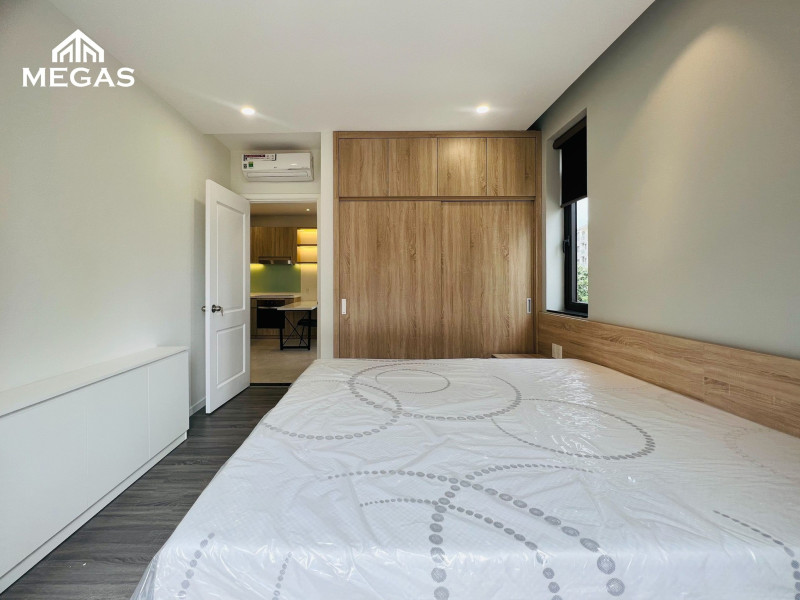 New-One-Bedroom with an Open Living Mood