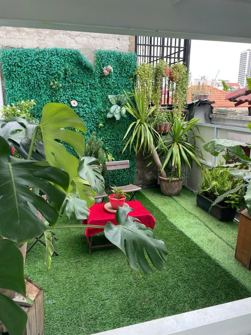 A Soft-Toned One-Bedroom Apartment