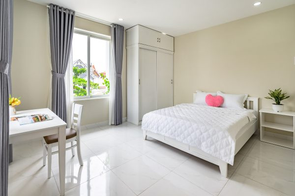 One-Bedroom Living with a Gentle Touch