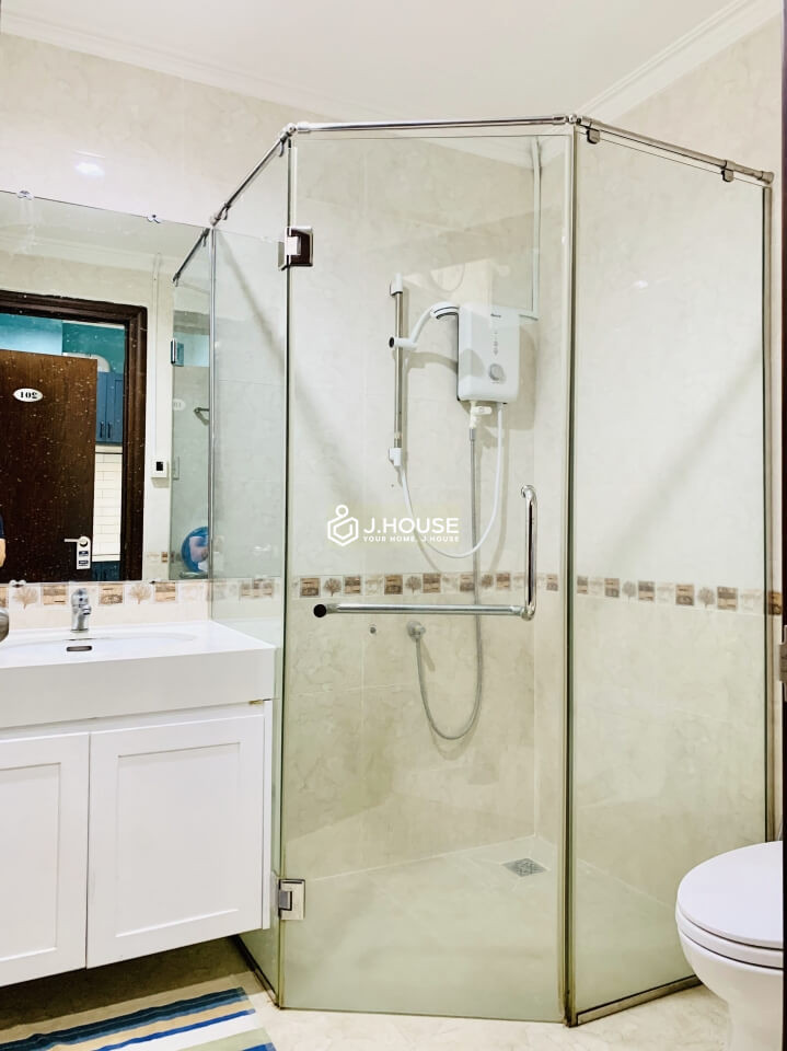 Lovely One-Bedroom with a Cozy Touch