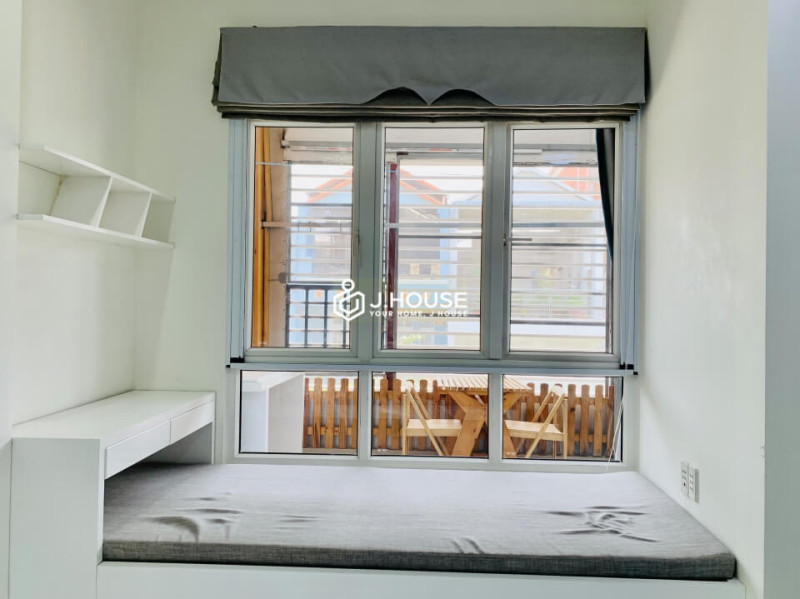 Lovely One-Bedroom with a Cozy Touch