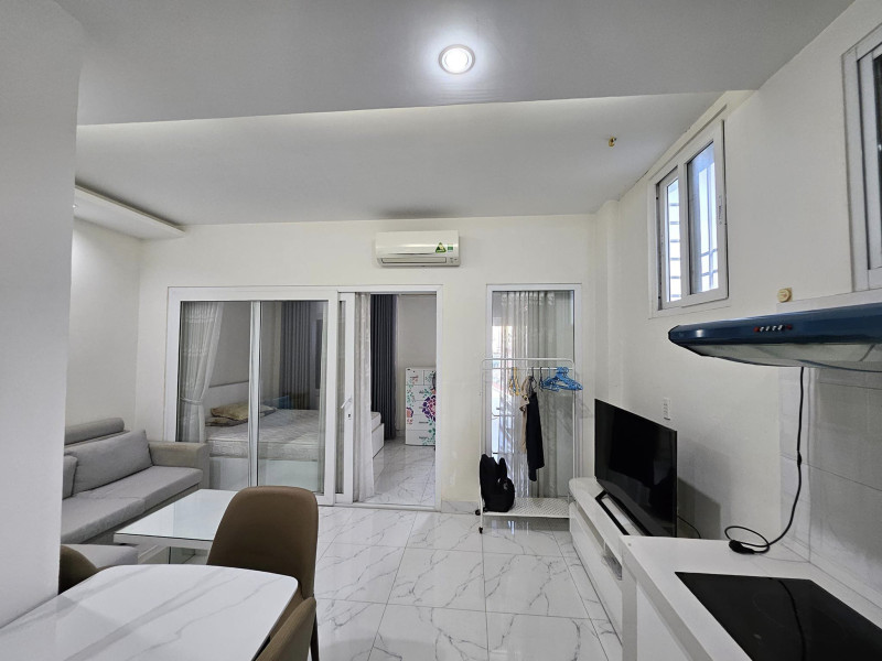 Penhouse -A Charming Hideaway in Thao Dien