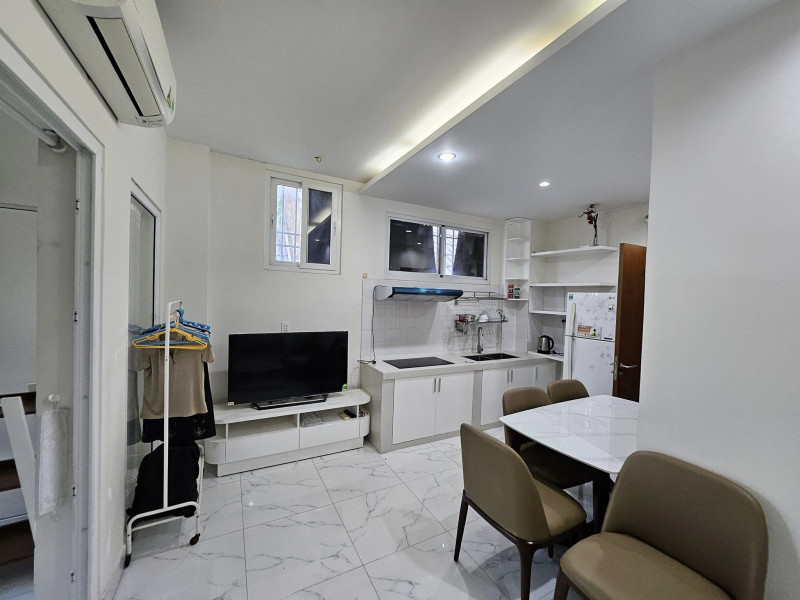 Penhouse -A Charming Hideaway in Thao Dien