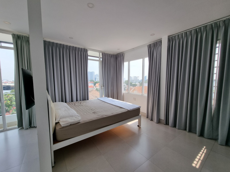 A Little One-Bedroom with Big Comfort