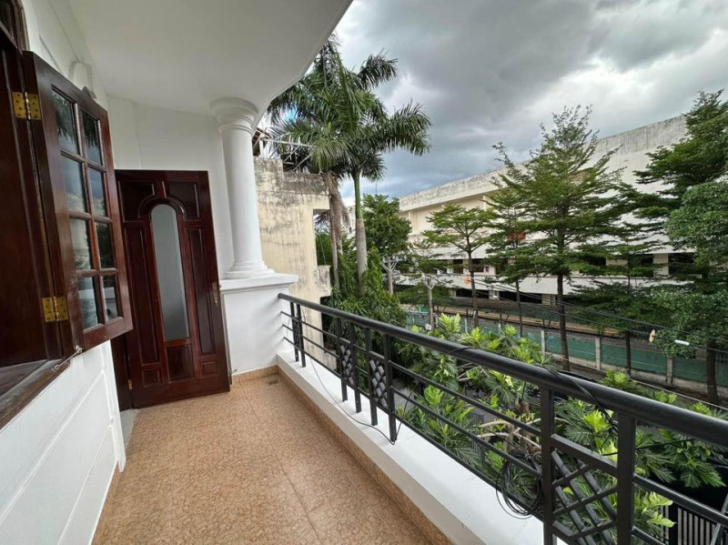 One-Bedroom Apartment with Elegant Touches