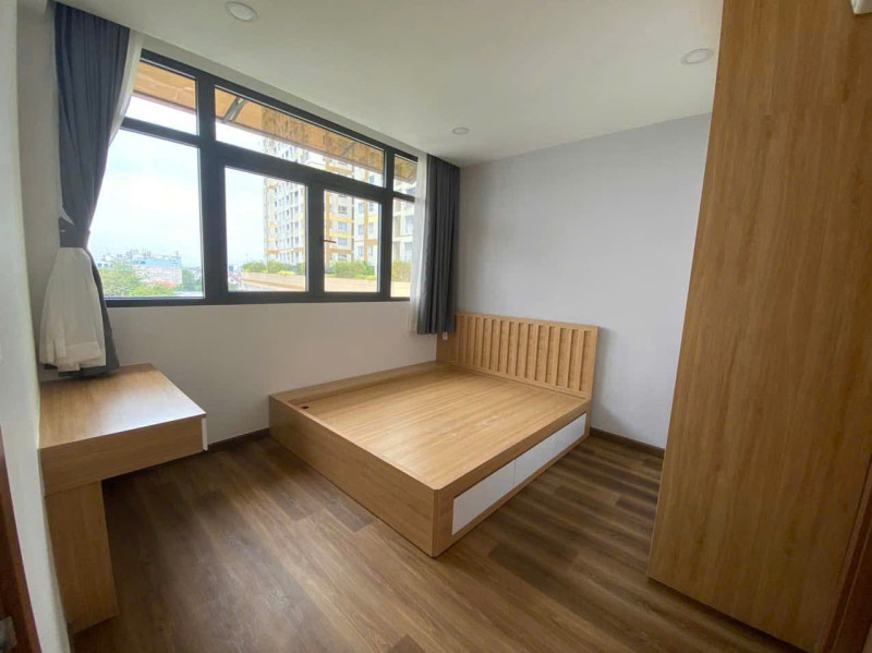 Tastefully Finished One-Bedroom Home