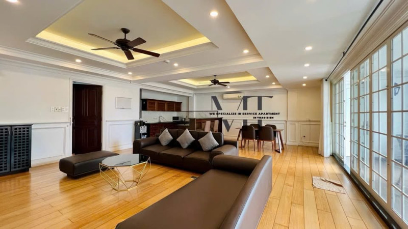 Penhouse -A Sun-Kissed One-Bedroom in Thao Dien