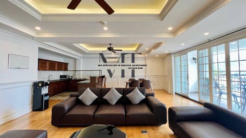 Penhouse -A Sun-Kissed One-Bedroom in Thao Dien