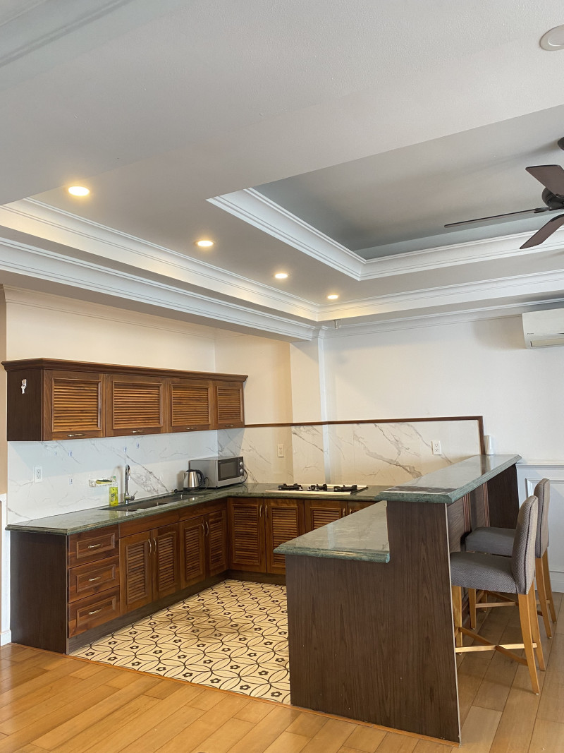 Penhouse -A Sun-Kissed One-Bedroom in Thao Dien