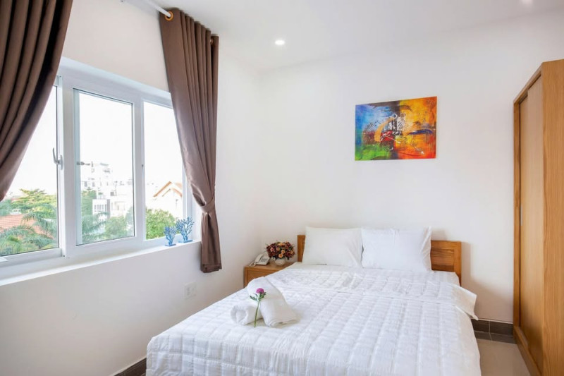 A Sweet and Stylish One-Bedroom