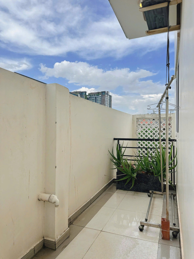 Homey One-Bedroom Apartment in Thao Dien