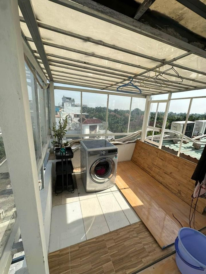 A Polished One-Bedroom Living Space