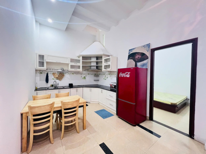 A Cheerful One-Bedroom Living Space