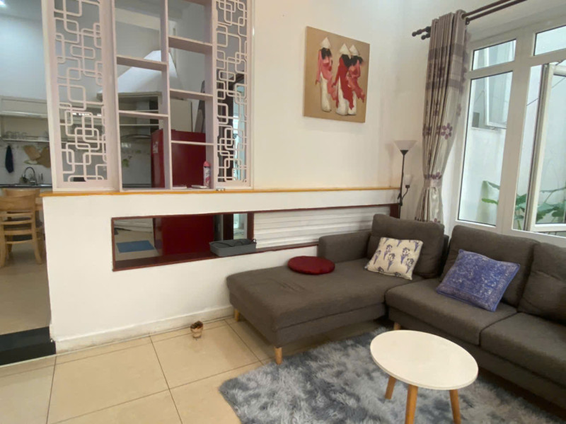 A Cheerful One-Bedroom Living Space