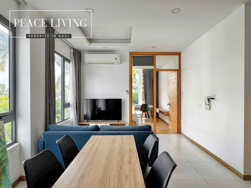 One-Bedroom Apartment with Easy Access