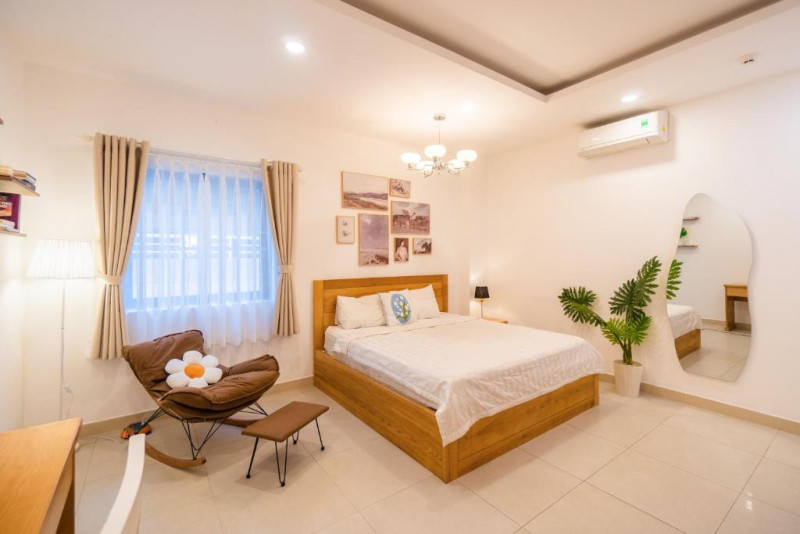 Well-Crafted One-Bedroom Apartment