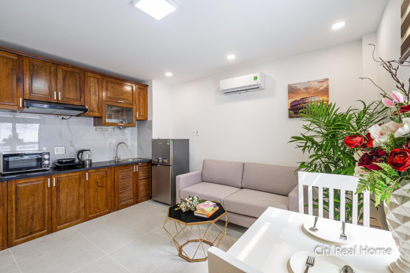 Well-Crafted One-Bedroom Apartment