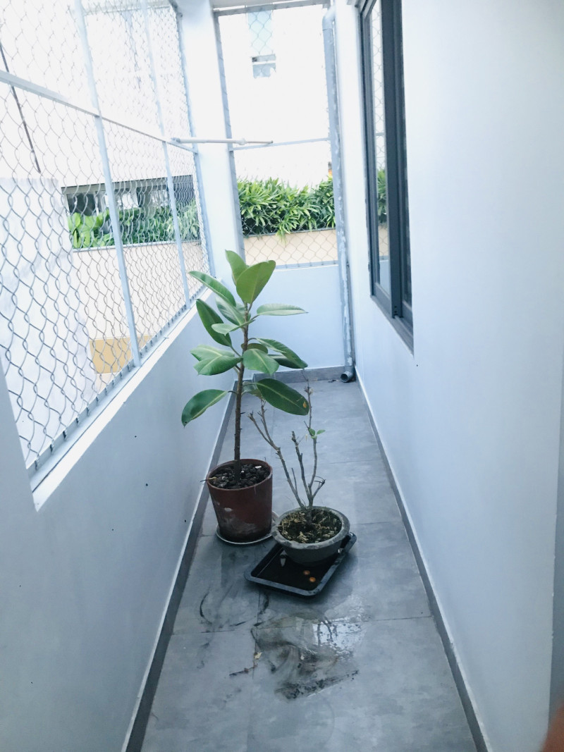 Well-Crafted One-Bedroom Apartment