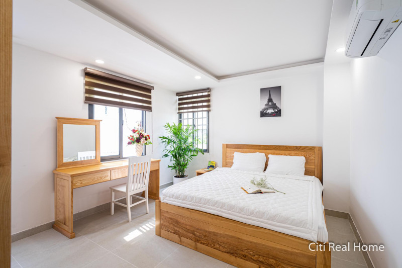 Well-Crafted One-Bedroom Apartment