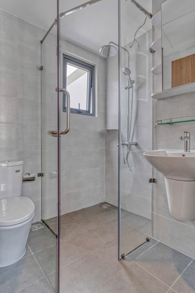 Penhouse -A Pleasant One-Bedroom Living Space