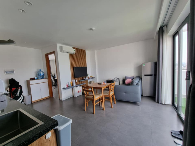 Penhouse -A Lovely Sunlit One-Bedroom