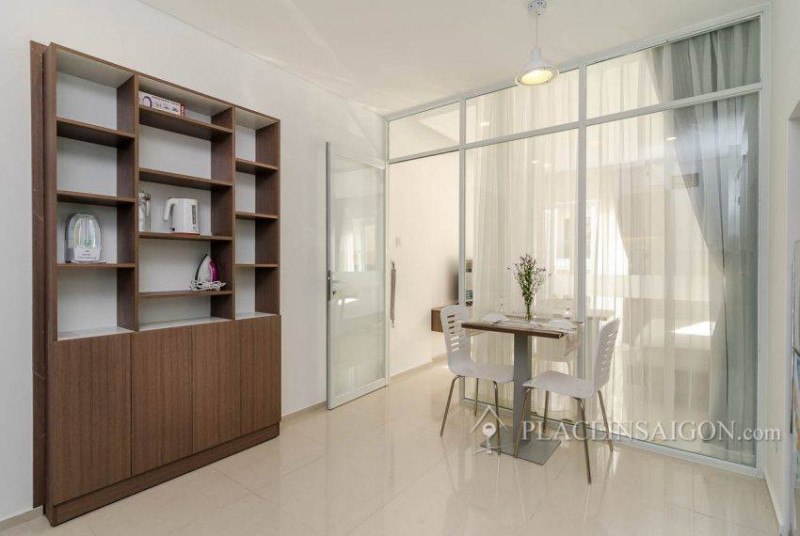 A Light and Cozy One-Bedroom