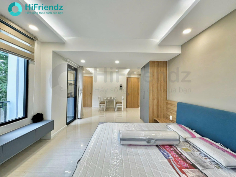 Sunny One-Bedroom Apartment in Thao Dien