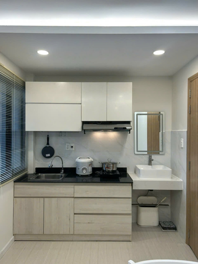 Sunny One-Bedroom Apartment in Thao Dien