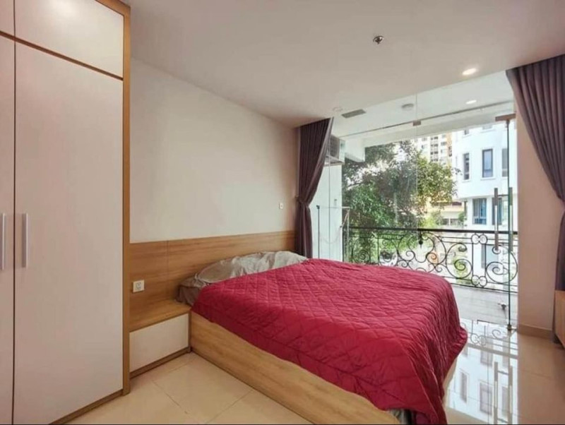 Soft Light One-Bedroom Living Space