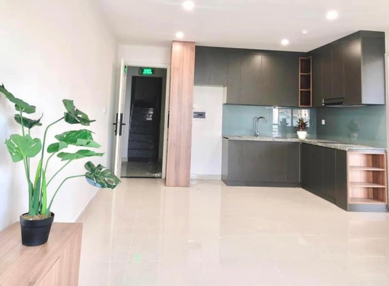 Comfortable One-Bedroom with Natural Light