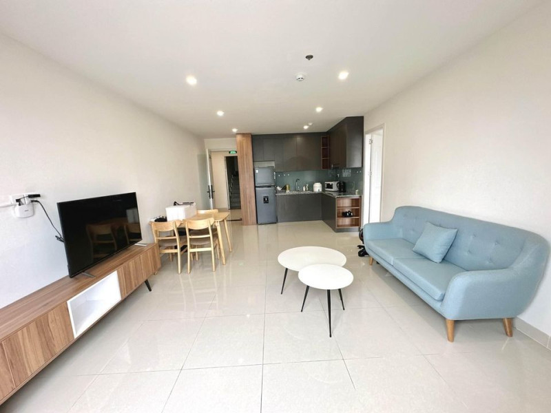 Comfortable One-Bedroom with Natural Light