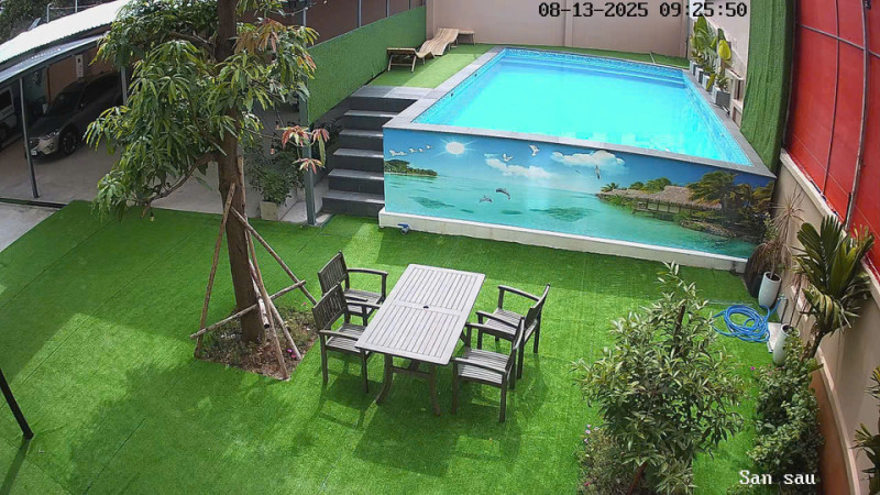 Fresh and Bright One-Bedroom Apartment