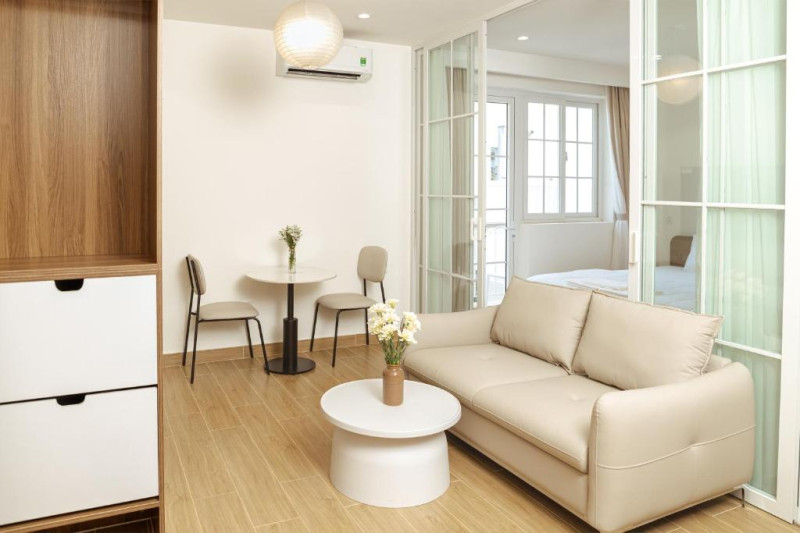 Fresh and Bright One-Bedroom Apartment